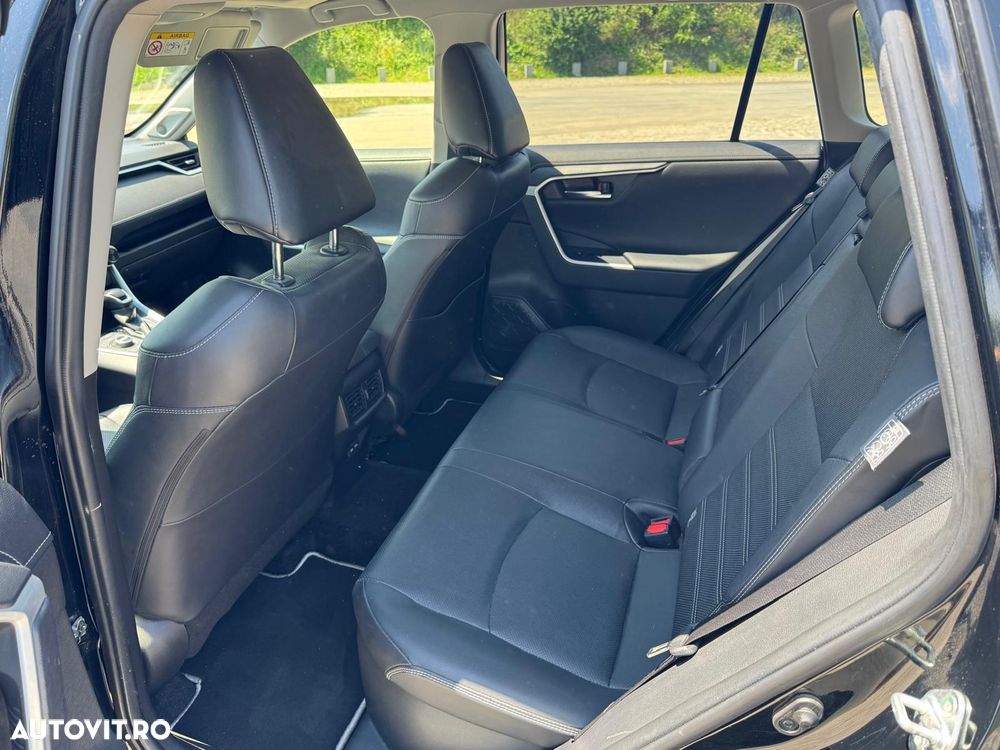 TOYOTA RAV4 2022 — imagine 3