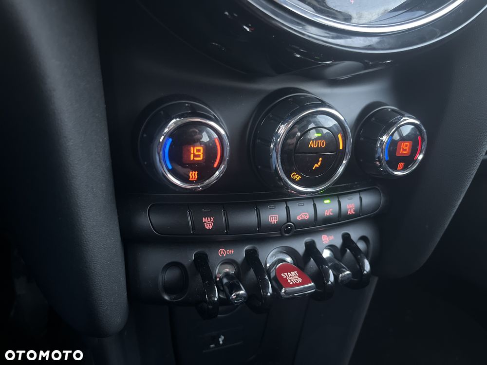 MINI Cooper Standard - 12