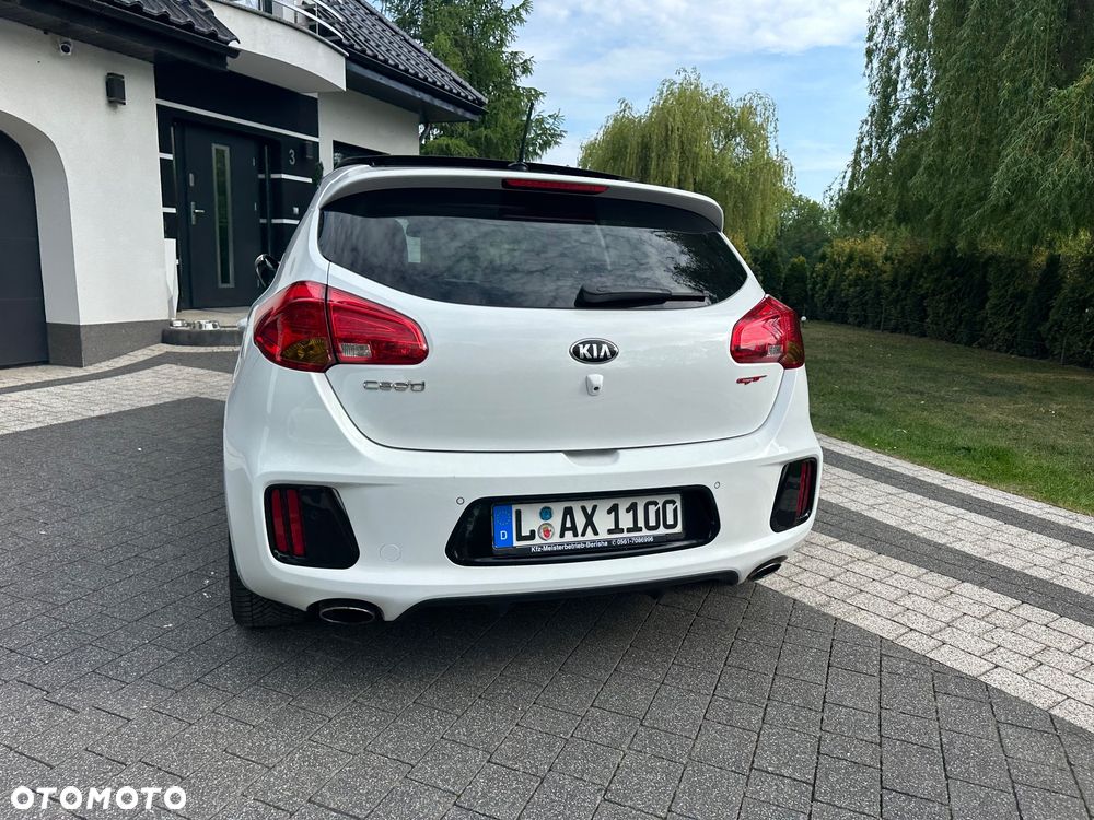 Kia Ceed 1.6 T-GDI GT XL - 24