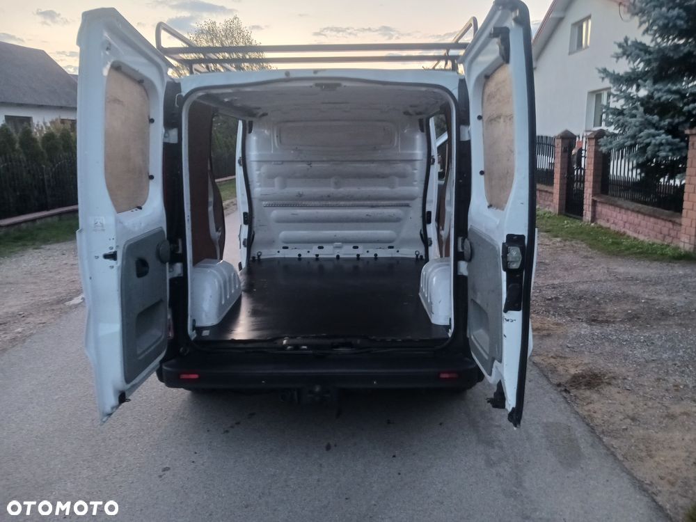 Renault Trafic - 12