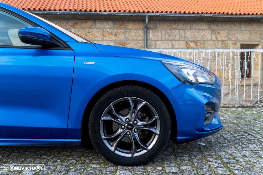 Ford Focus 1.0 EcoBoost MHEV ST-Line - 14