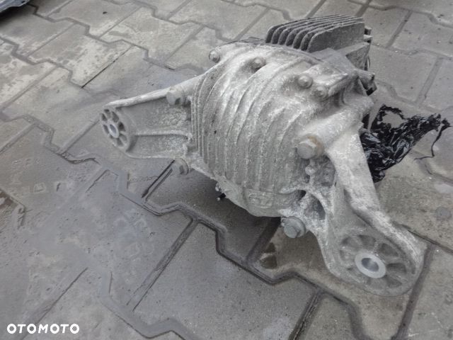 MERCEDES ML W164 05r- 3.0 CDI DYFER MOST TYŁ - 3