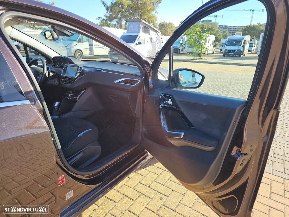 Peugeot 208 1.6 e-HDi Allure - 22