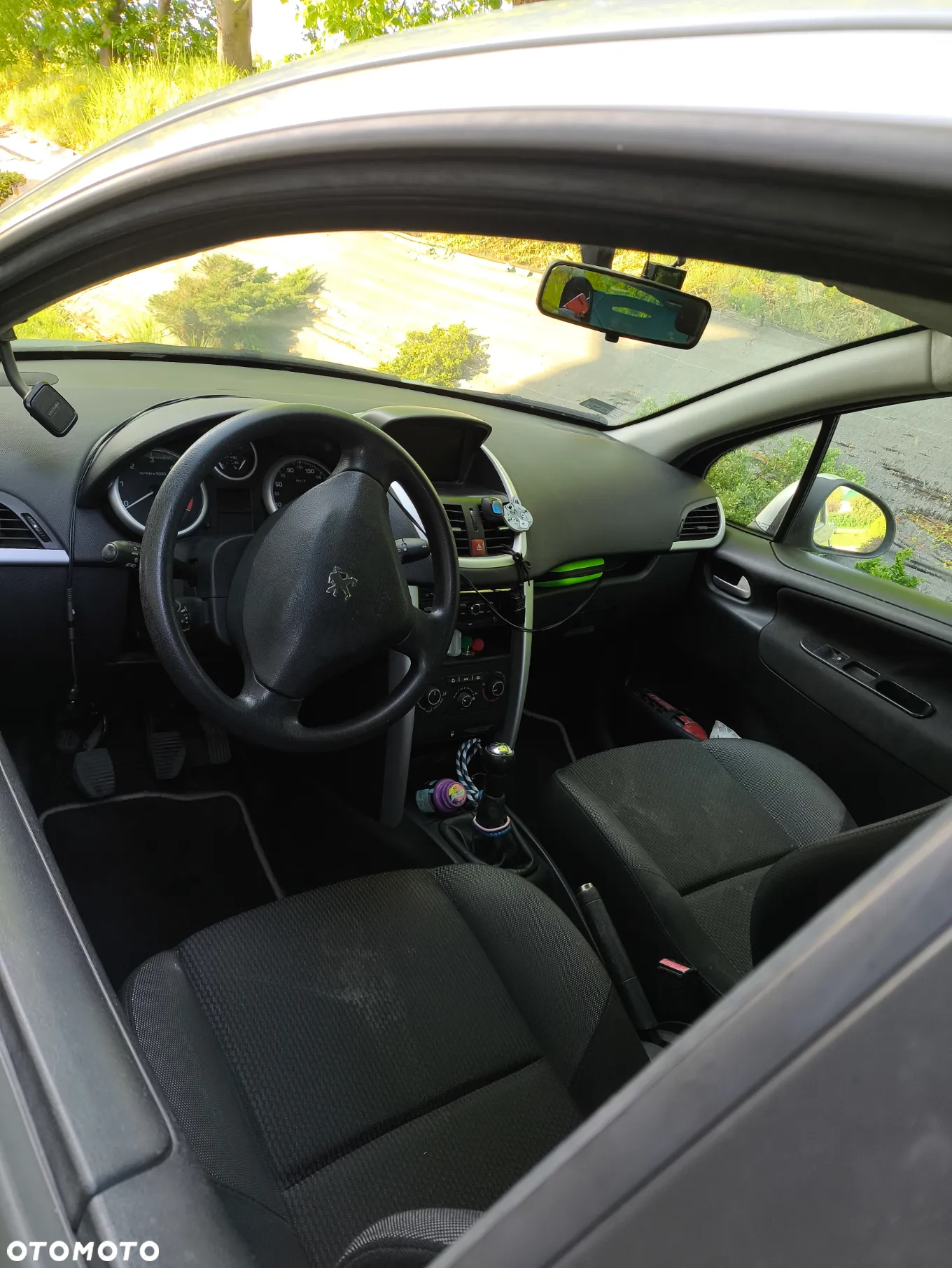 Peugeot 207 - 28