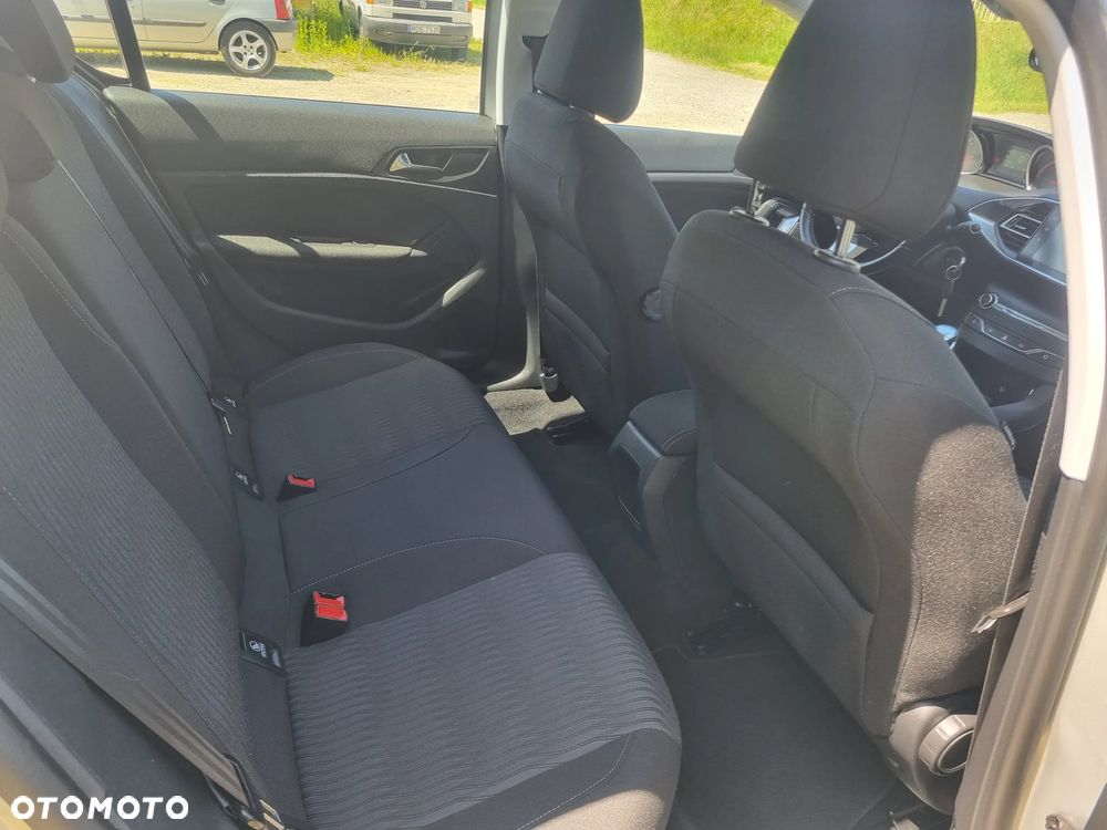 Peugeot 308 125 THP Active - 18