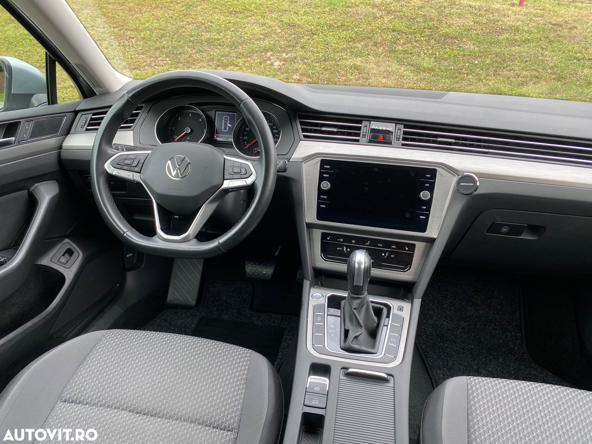 Volkswagen Passat Variant 2.0 TDI DSG Comfortline - 24