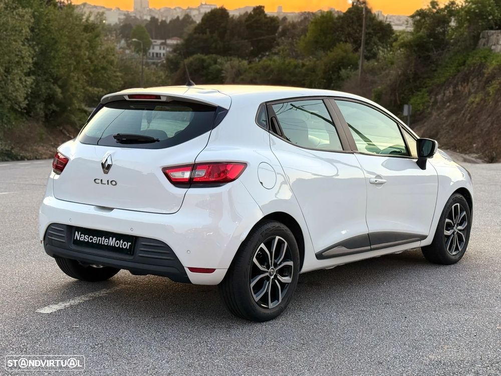 Renault Clio 0.9 TCe Limited - 16