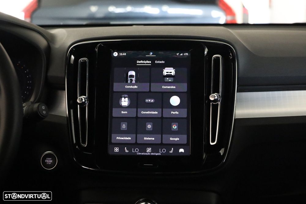 Volvo XC 40 2.0 B3 Core - 23