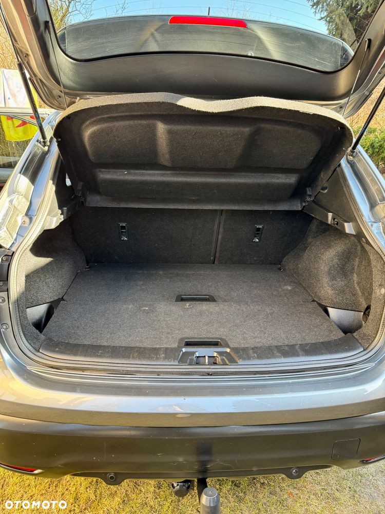 Nissan Qashqai 1.6 dCi Xtronic TEKNA+ - 23
