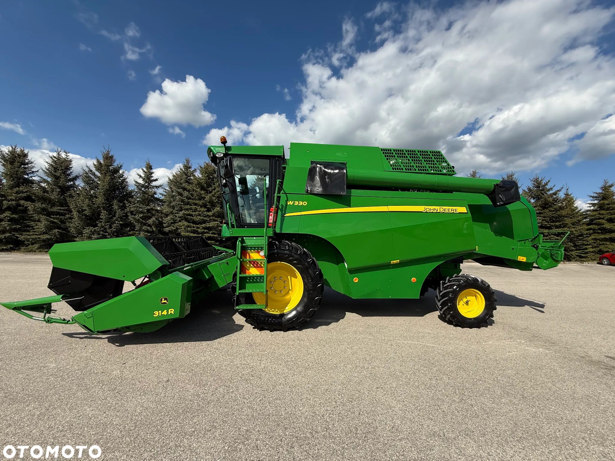 John Deere W 330 - 3