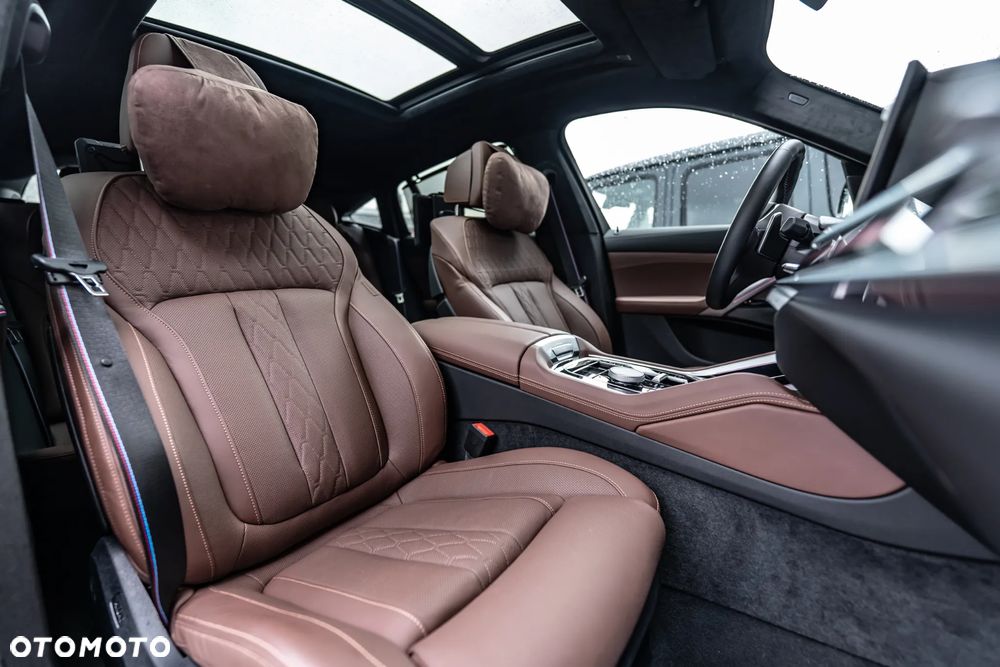 BMW X6 M60i xDrive - 39