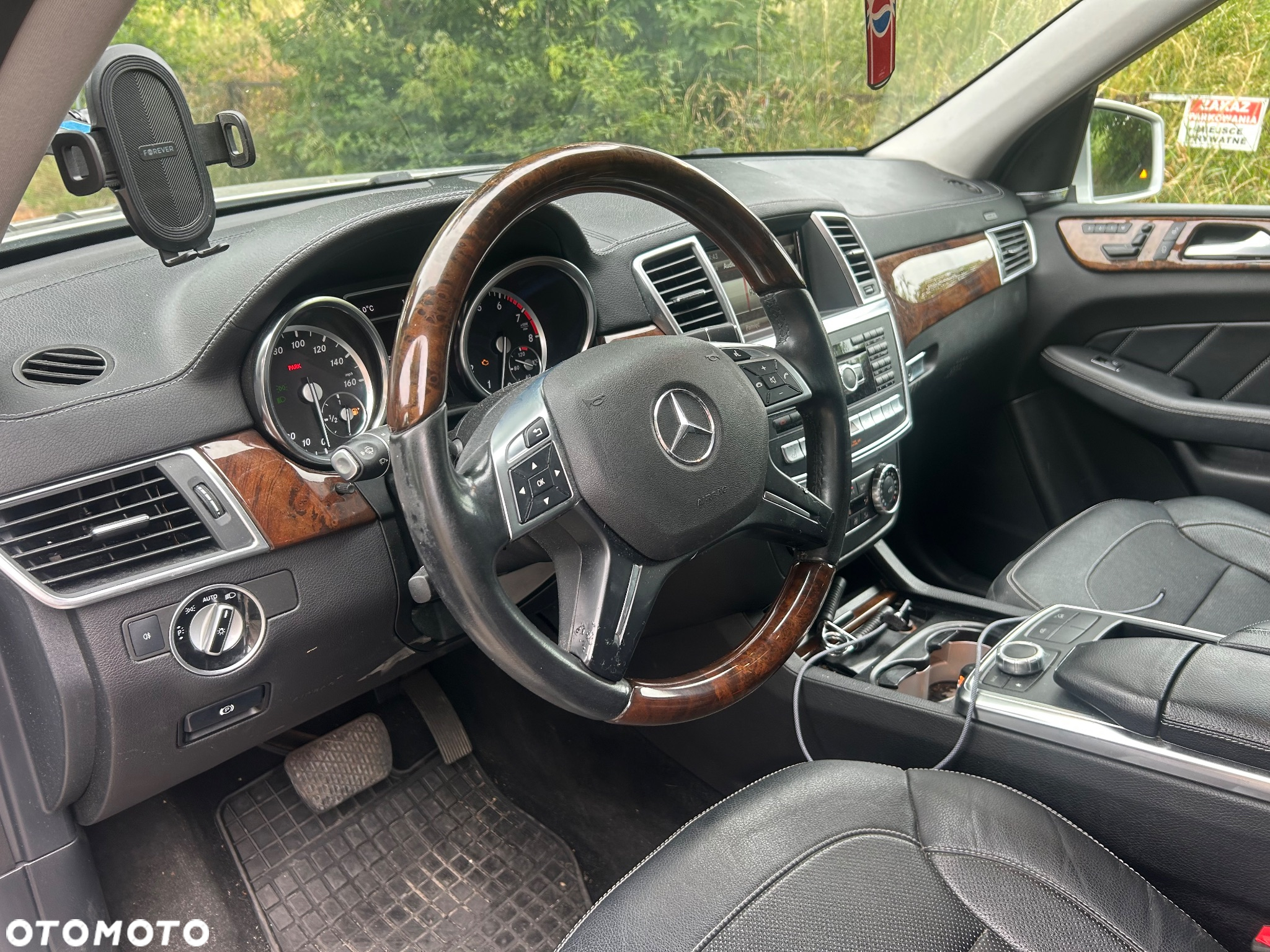 Mercedes-Benz GL 400 4Matic 7G-TRONIC - 17