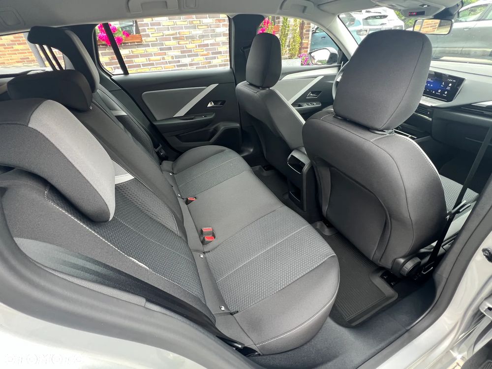 Opel Astra 1.2 T S&S - 20