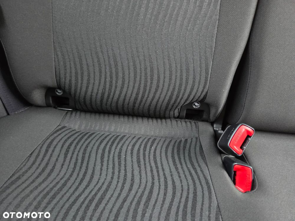 Suzuki Swift - 19