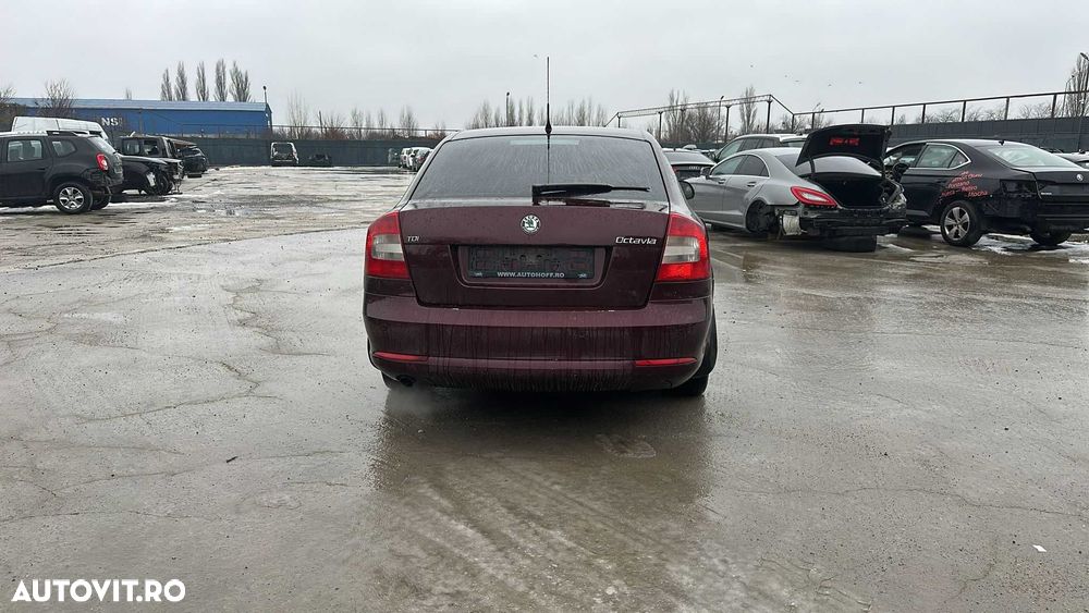 Dezmembram  SKODA OCTAVIA 2 FACELIFT AN 2010 ,1.6 TDI,Motor .CAYC - 3