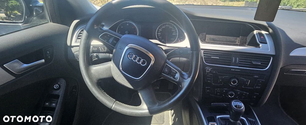Audi A4 Limousine - 17