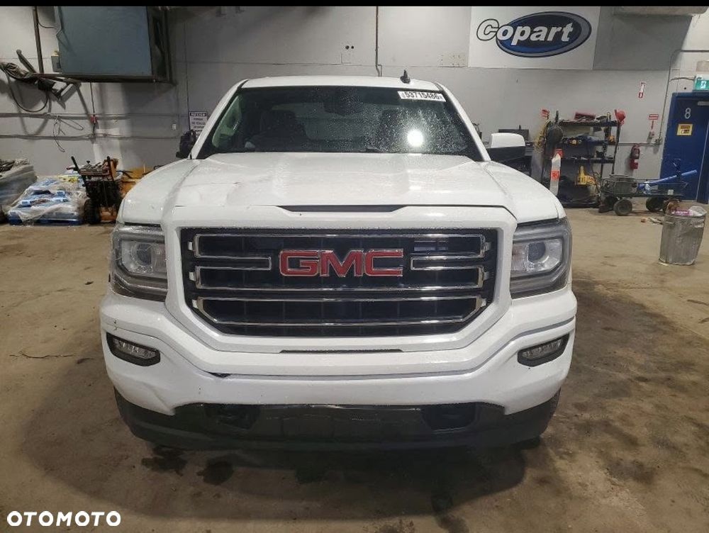 GMC Sierra - 5