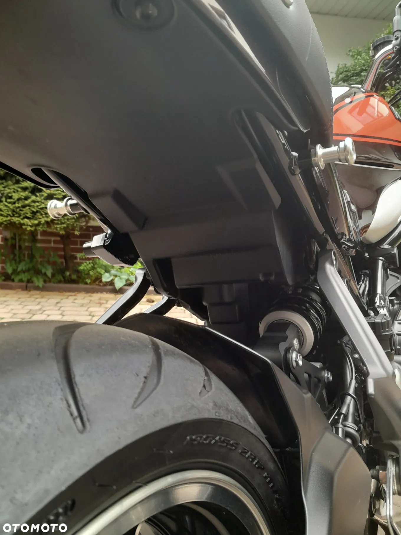 Kawasaki Z 900 RS - 8
