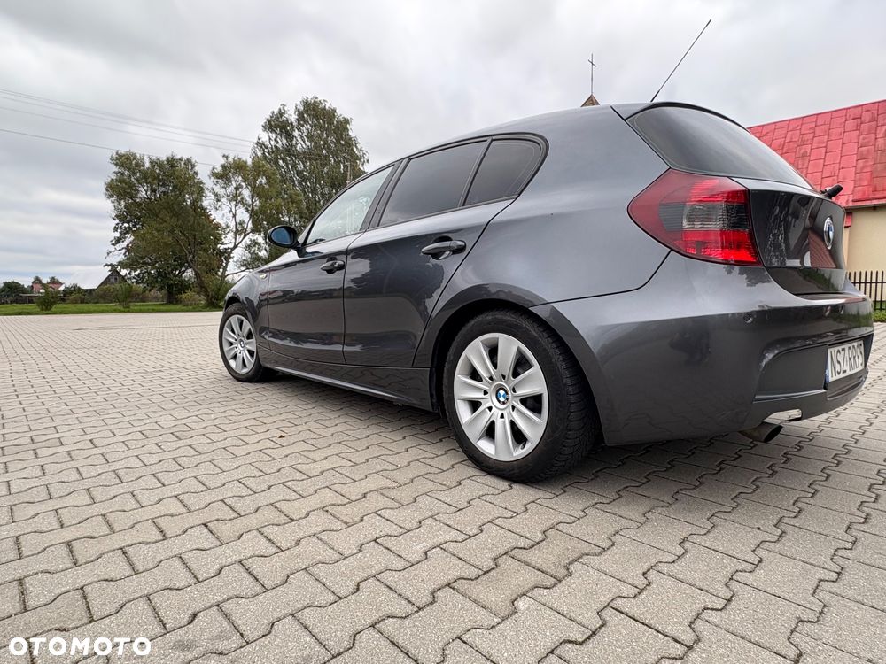 BMW Seria 1 120d - 4