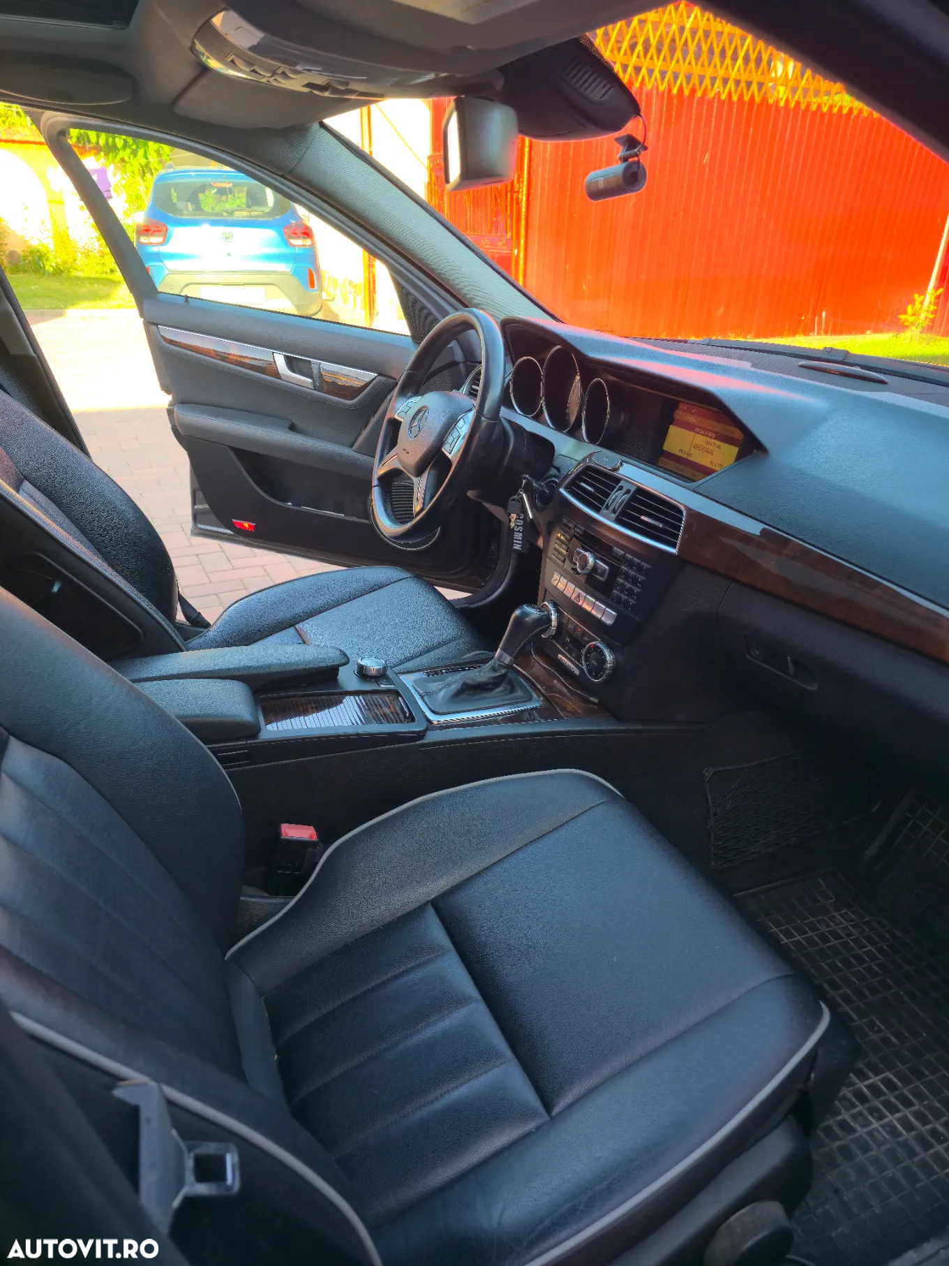 Mercedes-Benz C 220 CDI DPF Automatik BlueEFFICIENCY Elegance - 6