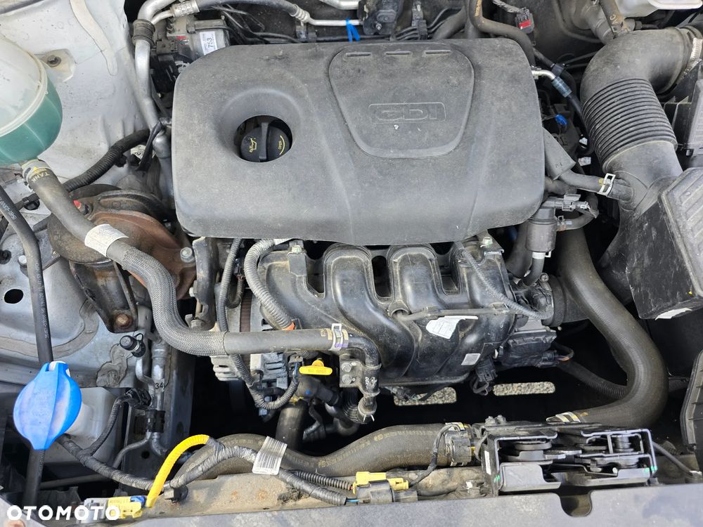 Hyundai Tucson 1.6 GDI BlueDrive Comfort 2WD - 16