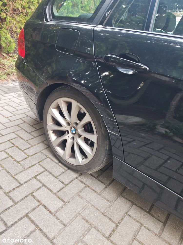 BMW Seria 3 320i - 8