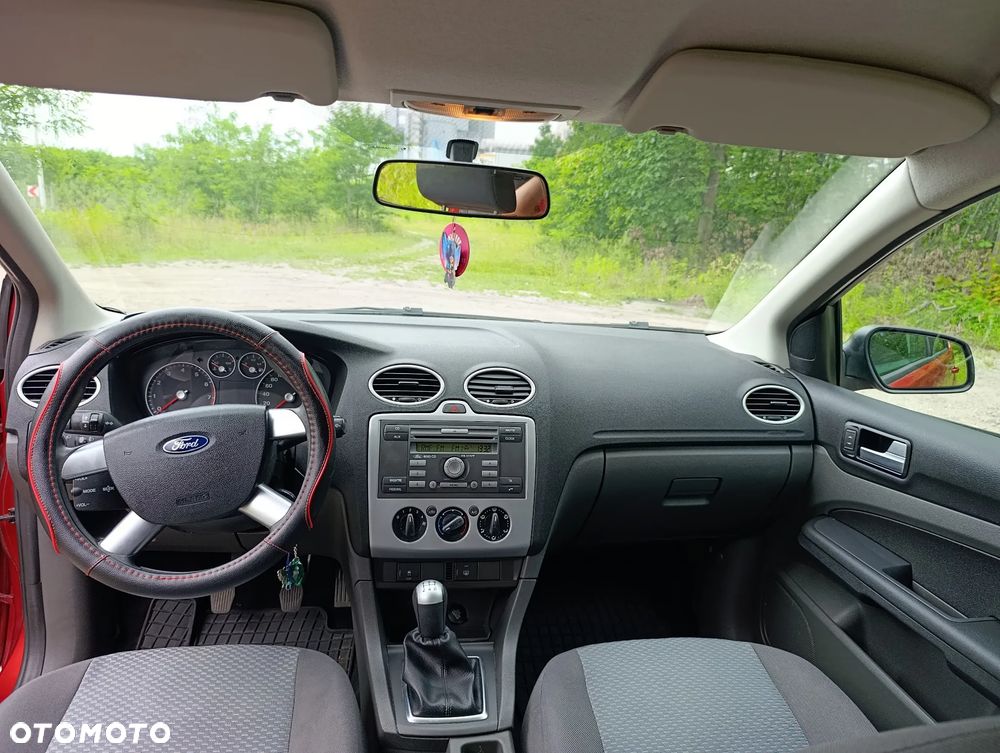 Ford Focus 1.6 Ambiente - 18