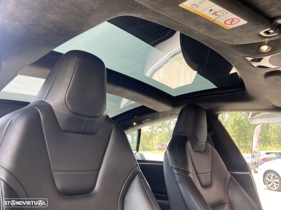 Tesla Model S 85 - 9