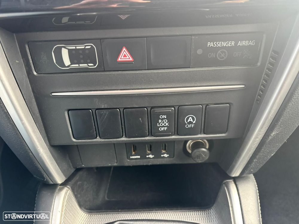 Mitsubishi L200 2.3 DI-D Strakar Space Cab Intense 4WD - 33