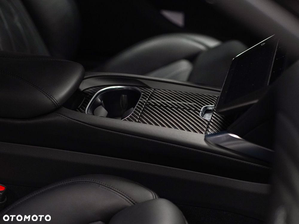 Maserati GranTurismo - 34