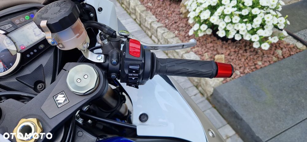 Suzuki GSX-R - 22