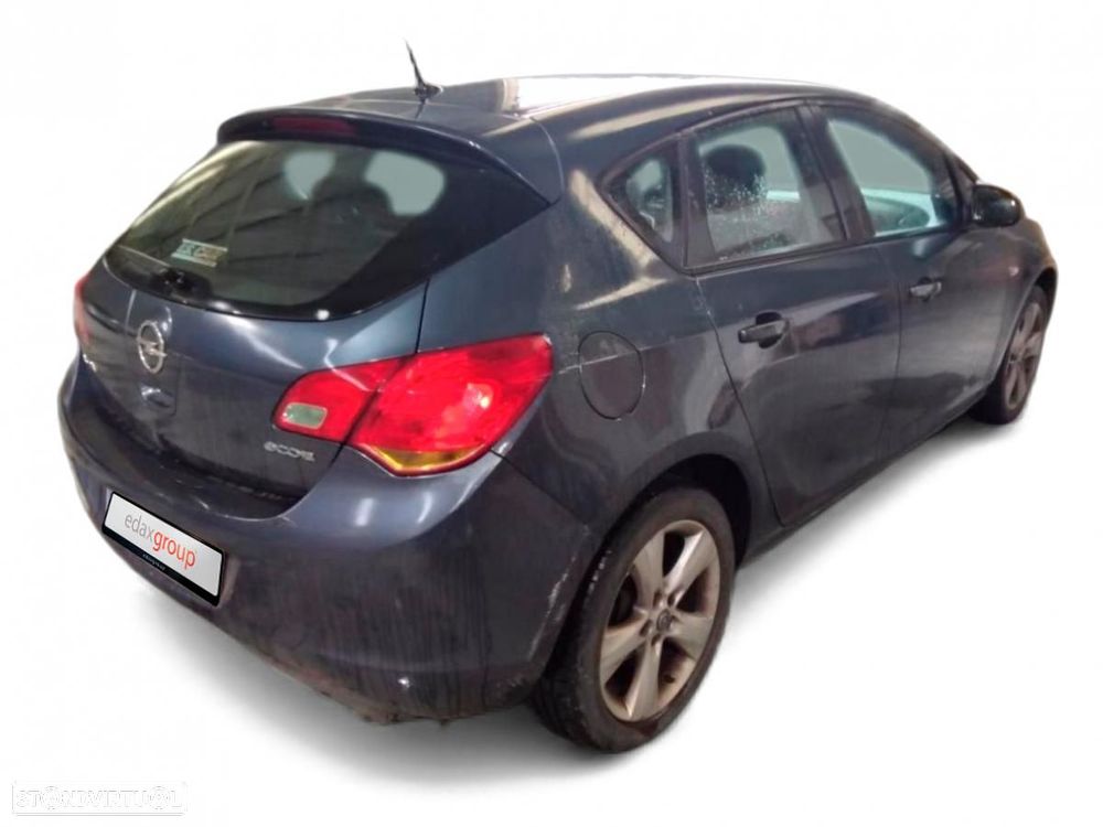 Opel Astra - 2