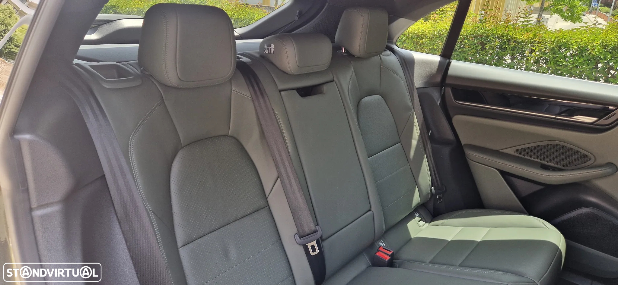 Porsche Macan Standard - 24