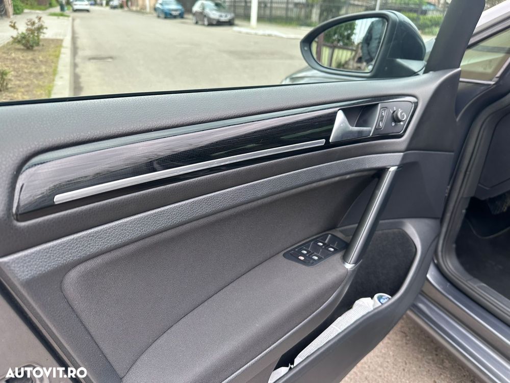Volkswagen Golf 2.0 BlueTDI DSG Highline - 11