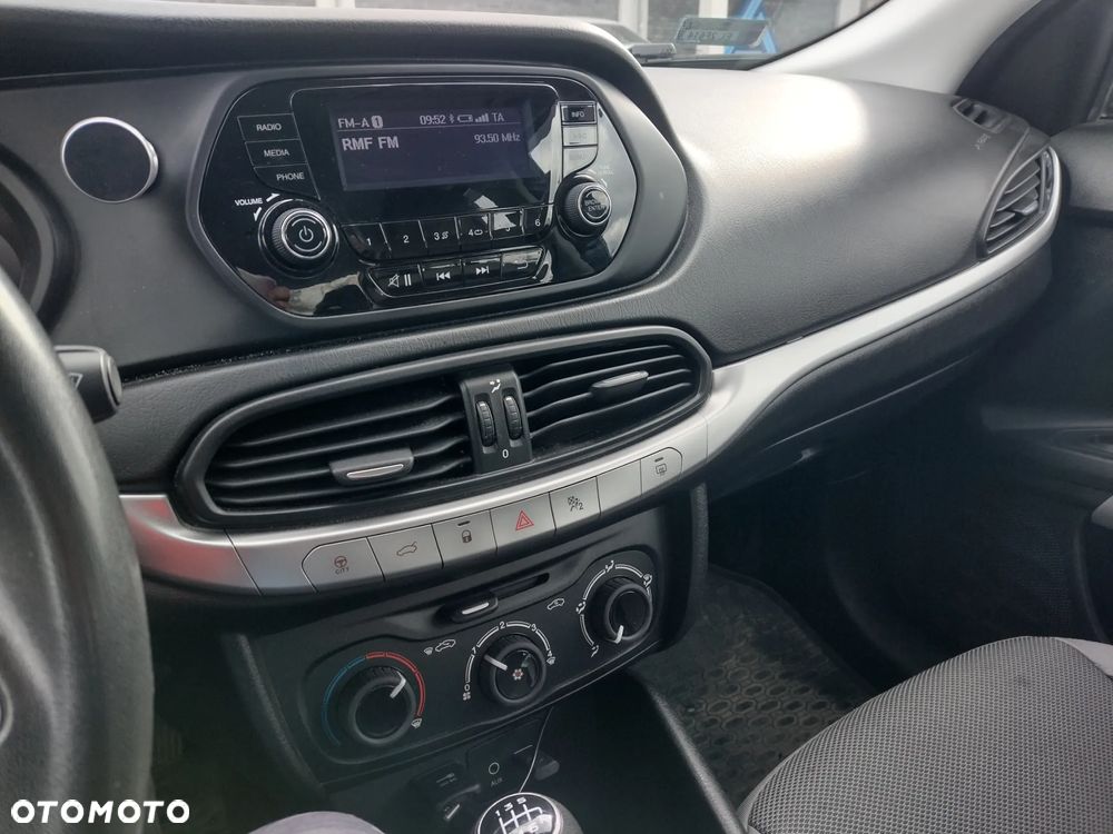 Fiat Tipo 1.4 16V Pop - 13