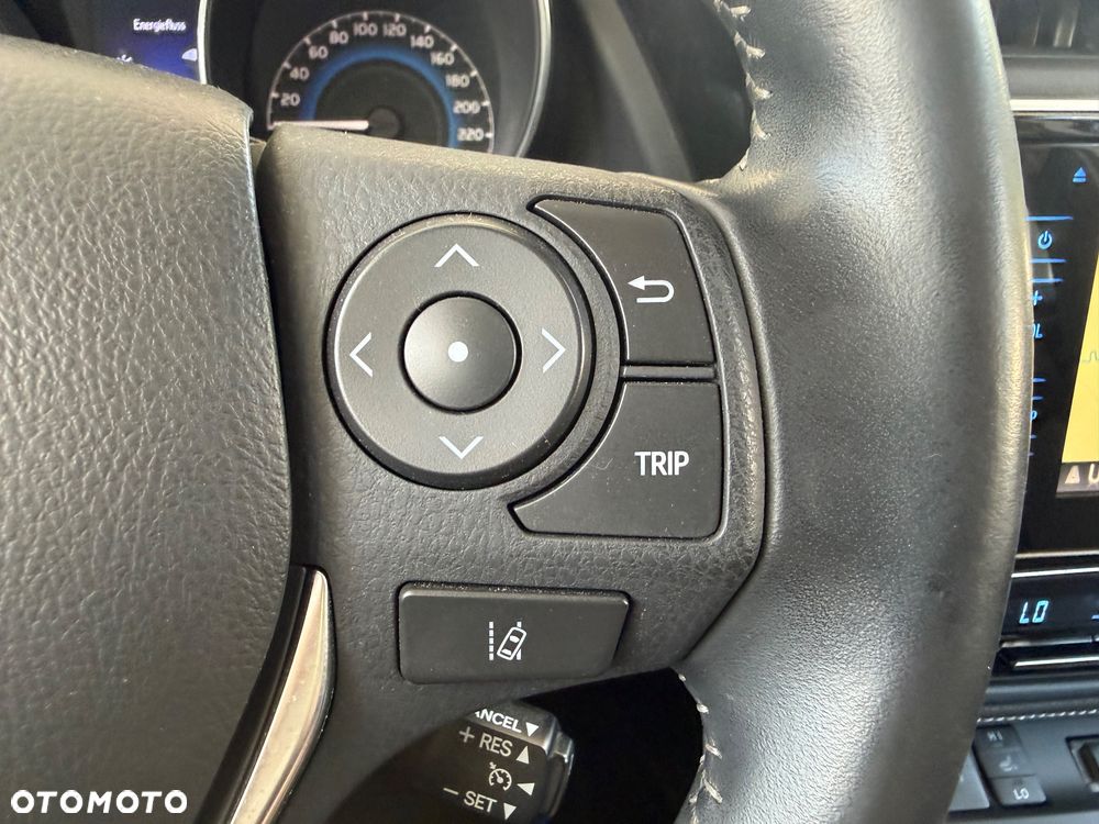 Toyota Auris - 22