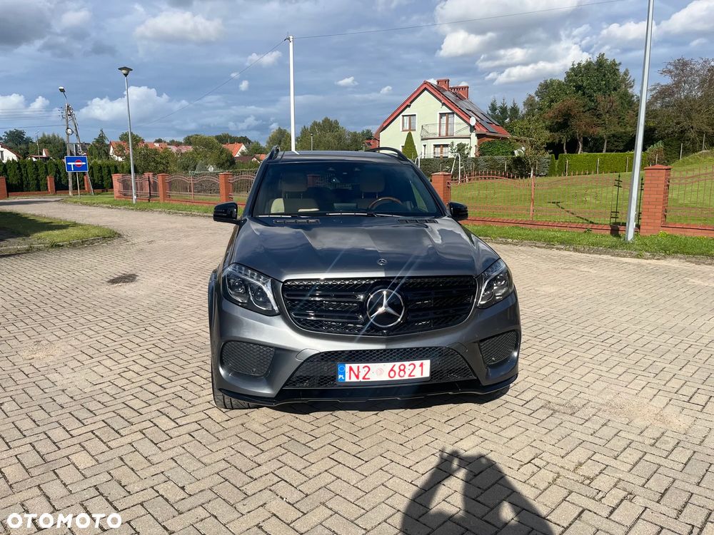 Mercedes-Benz GLS 500 4-Matic - 4
