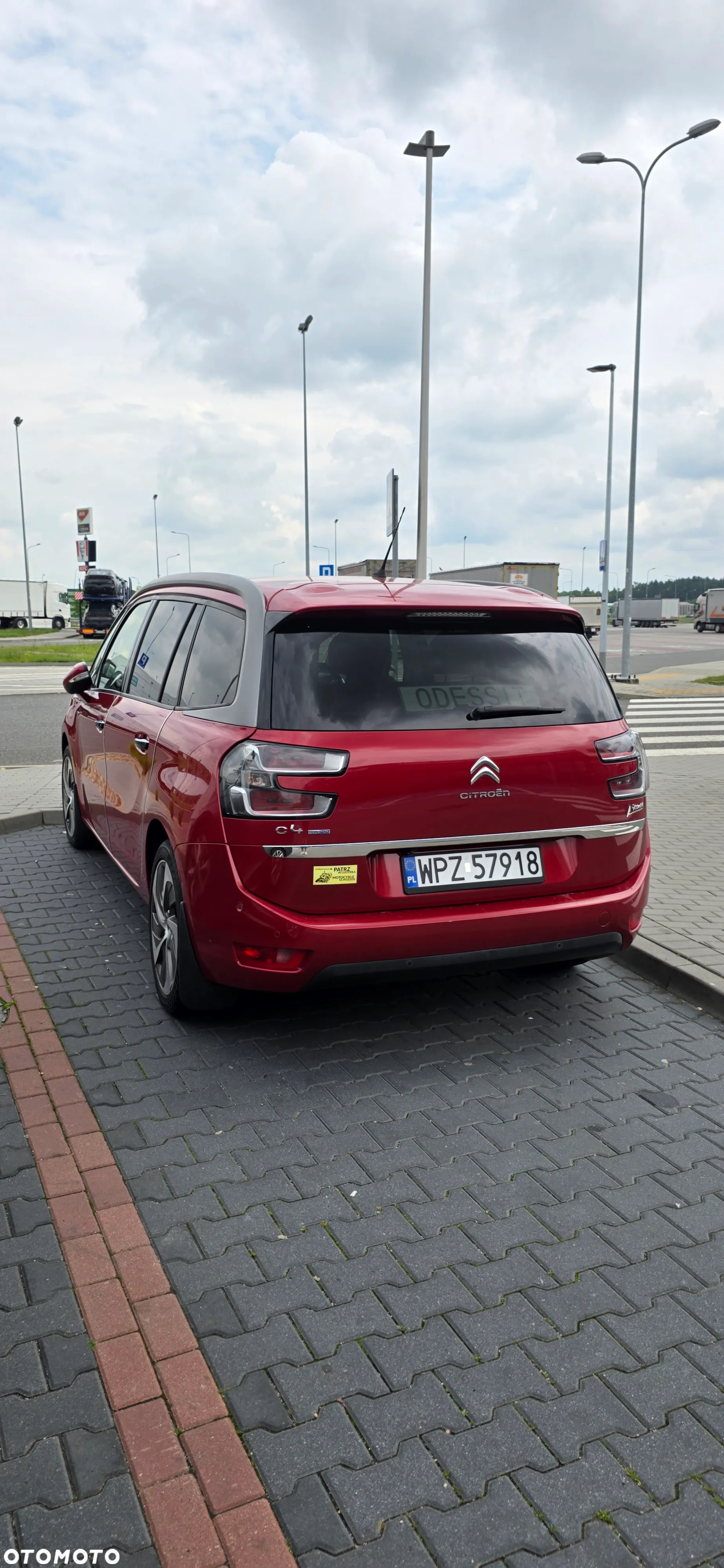 Volkswagen Touran - 23
