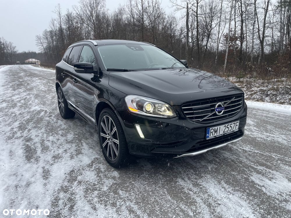 Volvo XC 60 T5 AWD Summum - 3
