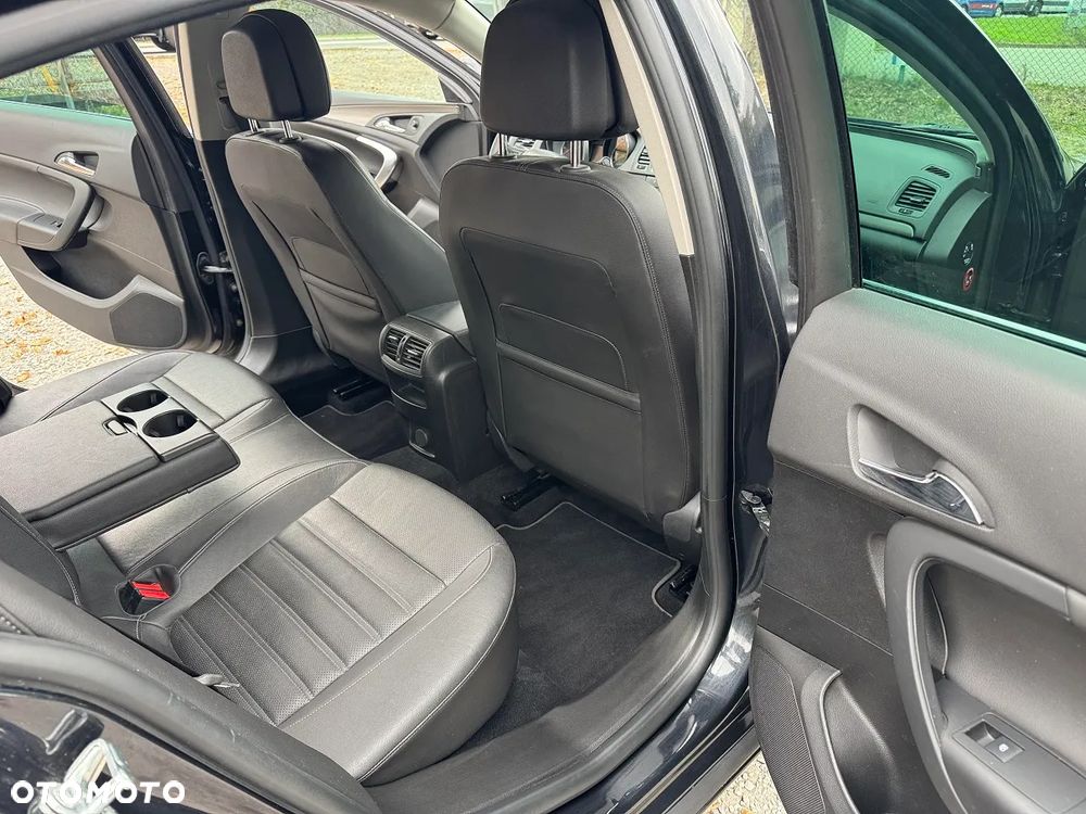 Opel Insignia - 28