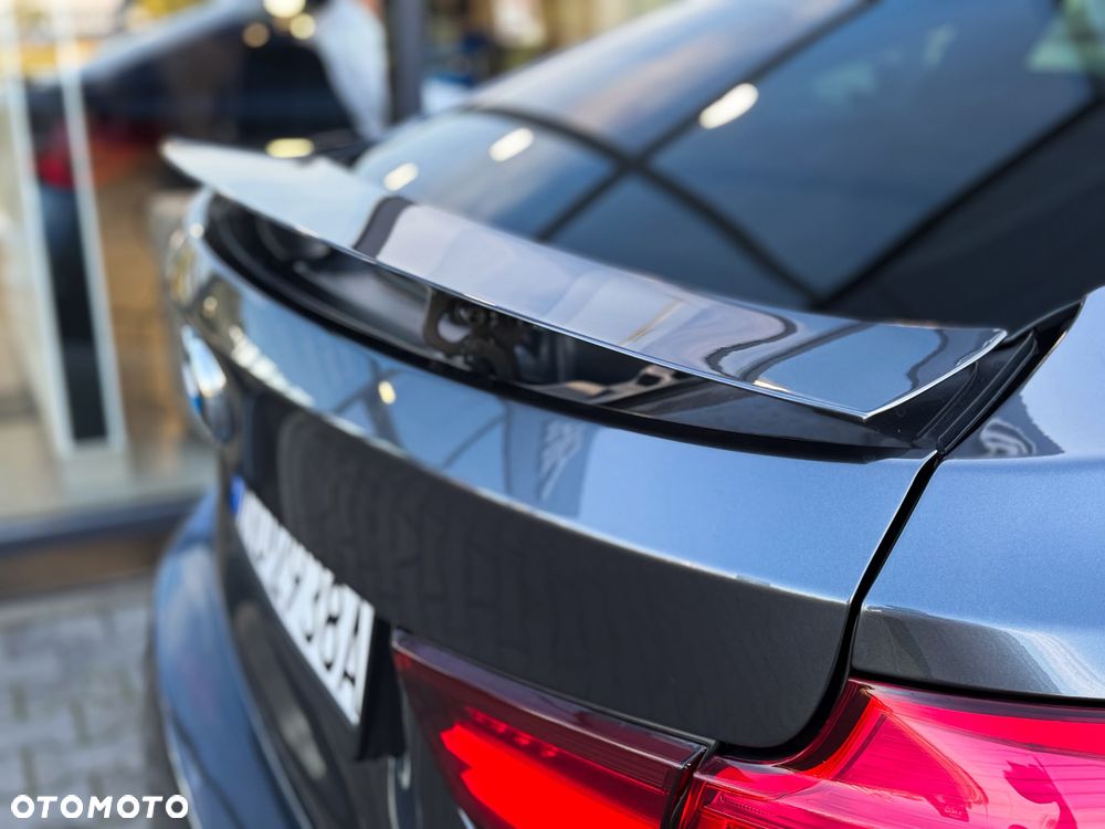 BMW 3GT 320d xDrive M Sport - 7