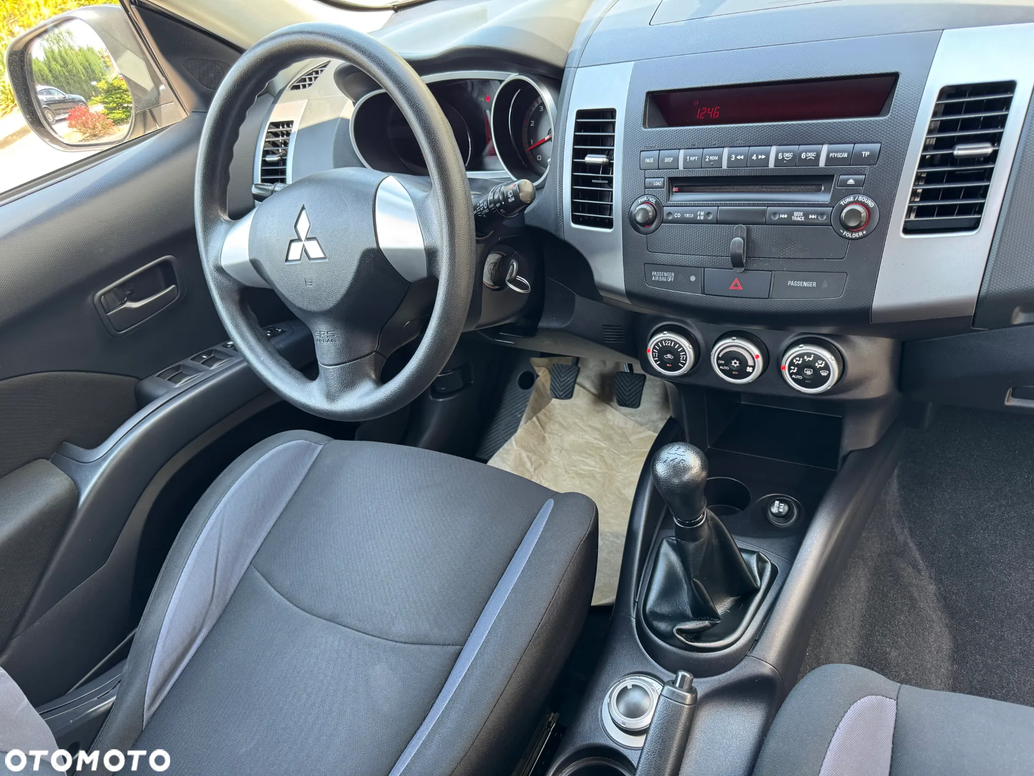 Mitsubishi Outlander 2.4 4WD Inform - 8