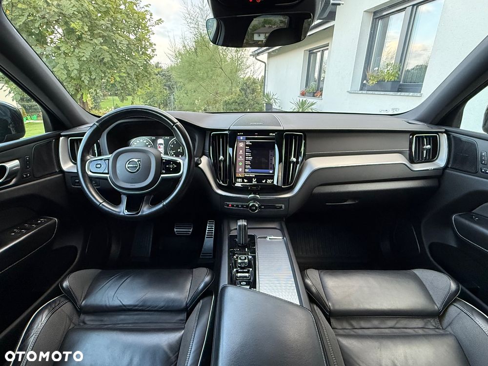 Volvo XC 60 B5 B AWD Geartronic RDesign - 17