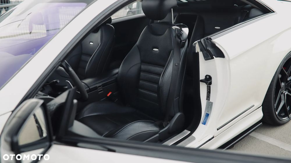 Mercedes-Benz CL - 16