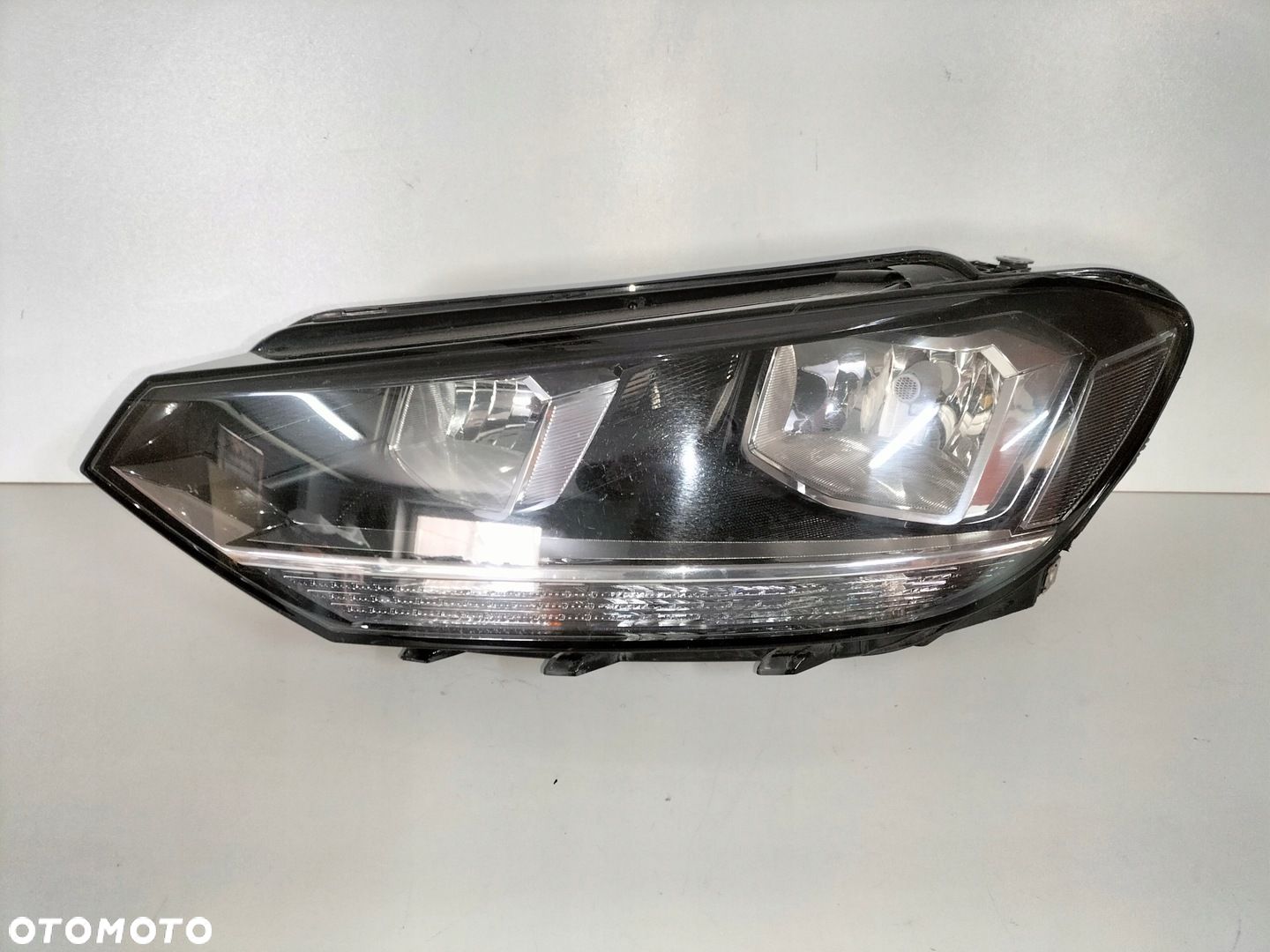 Lampa przednia reflektor lewa VW TOURAN III 15- - 1
