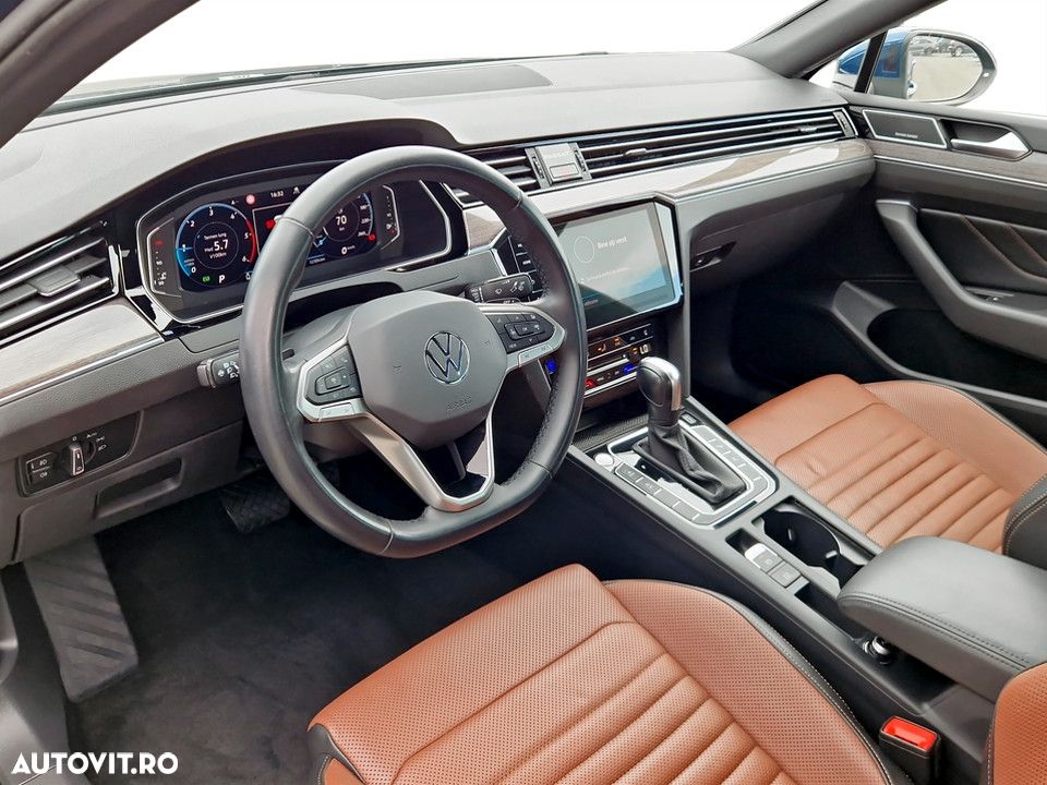 Volkswagen Passat 2.0 TDI DSG Highline - 18