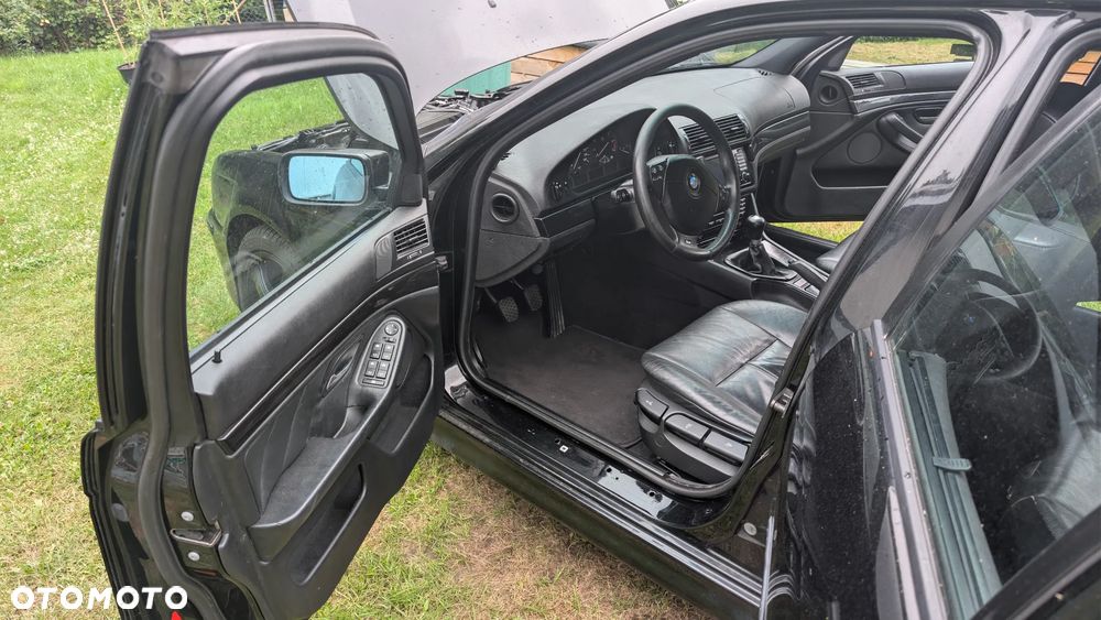 BMW Seria 5 523i - 10