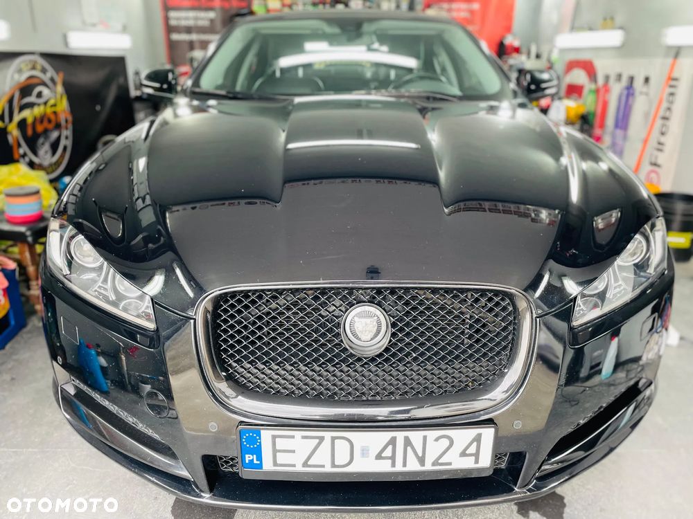 Jaguar XF - 13