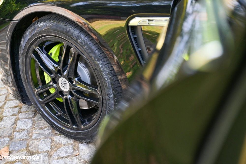 Porsche Panamera S Hybrid J19 - 16