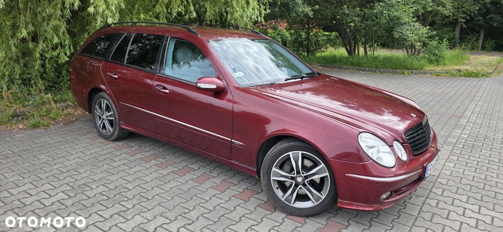Mercedes-Benz Klasa E 320 CDI T Avantgarde